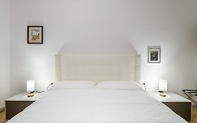 Comfortable Apartment 10 Minutes From City Center