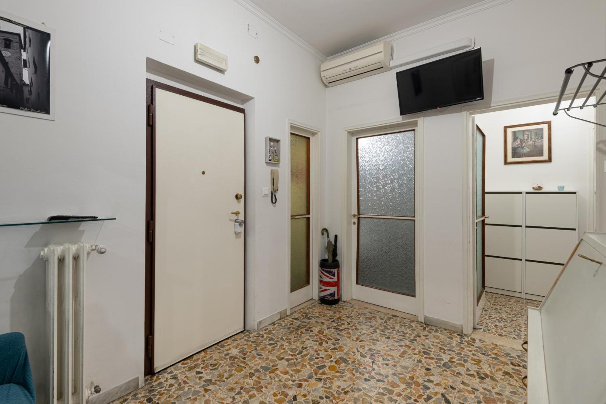 Comfortable Apartment 10 Minutes From City Center Firenze Esterno foto