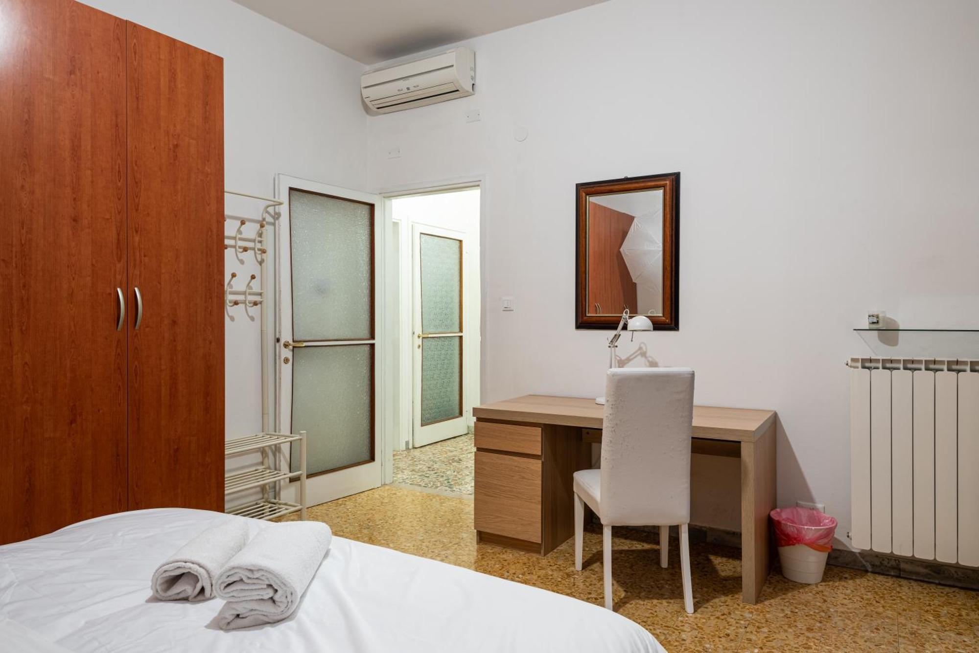 Comfortable Apartment 10 Minutes From City Center Firenze Esterno foto